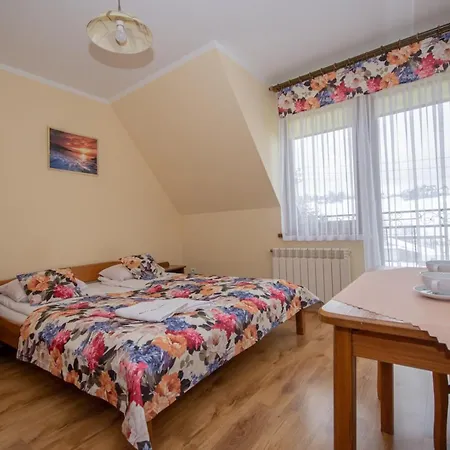 Bukowina فندق مبيت وإفطار 3*